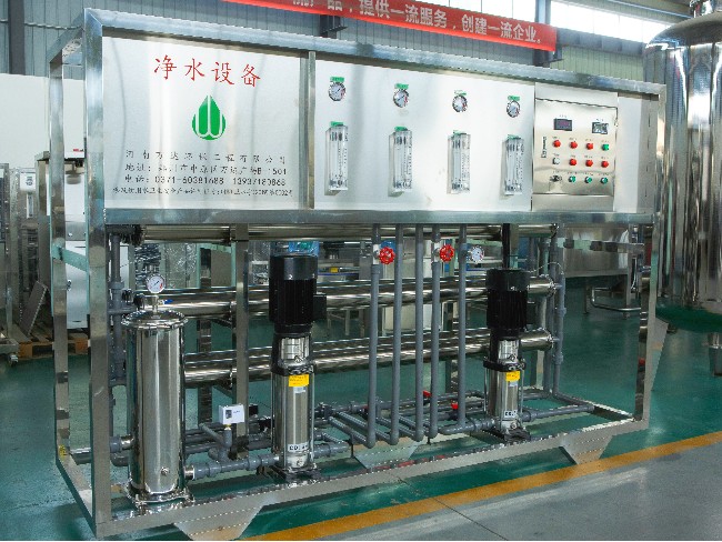 小型桶裝水設(shè)備多少錢(qián)